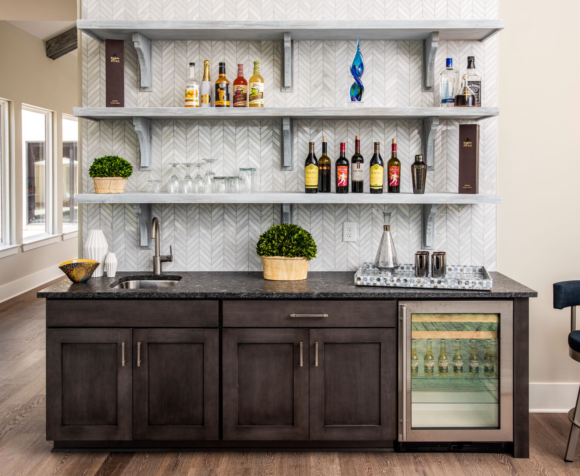 best interior decorating products for home bars in Henderson NV