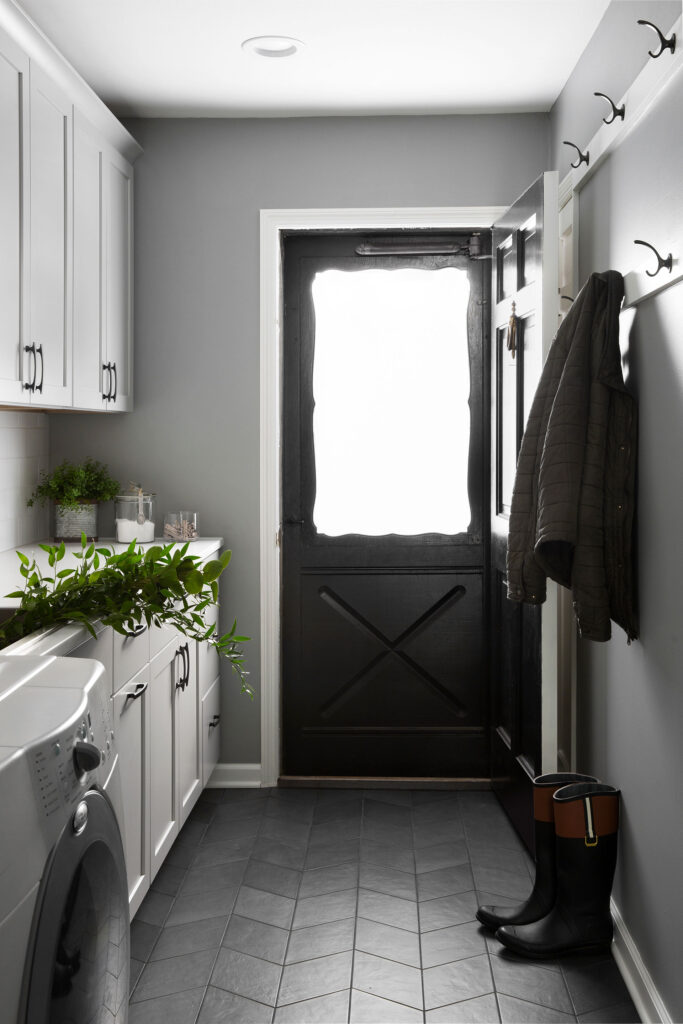 Las vegas mudroom interior decorator